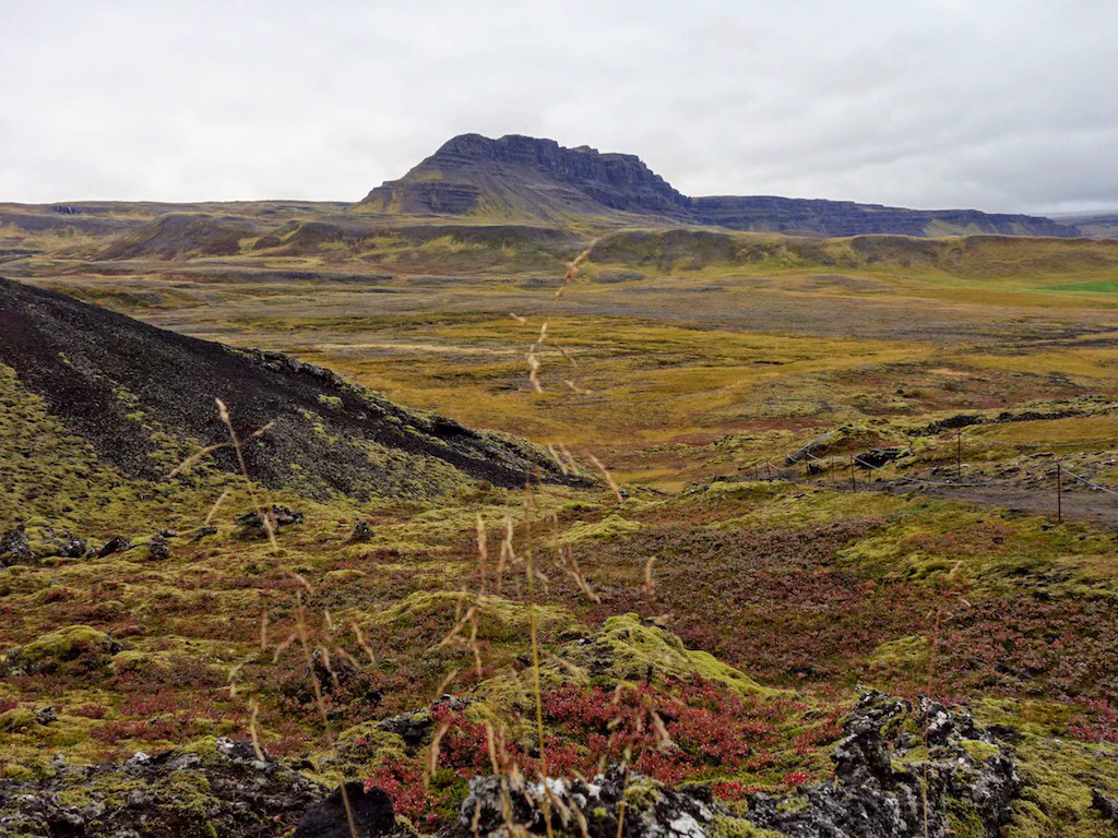Blick in den Vulkankrater