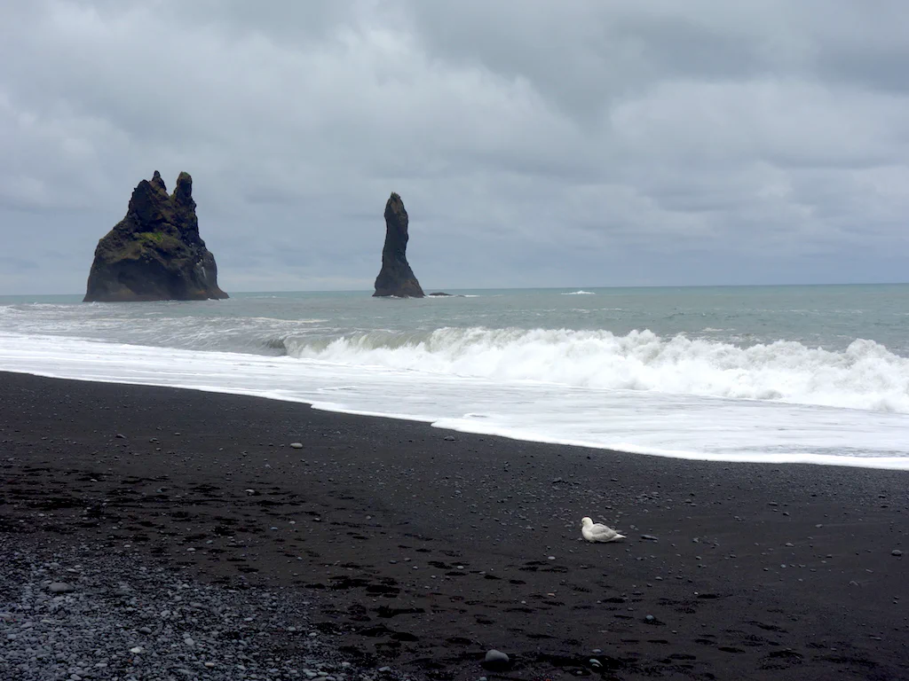 schwarzer Strand von Reynisfjara bei Vik