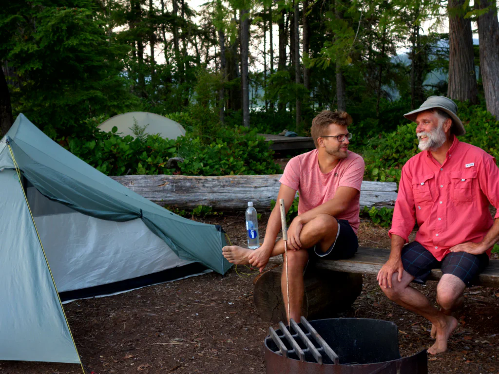 Unser Platz direkt am Wasser