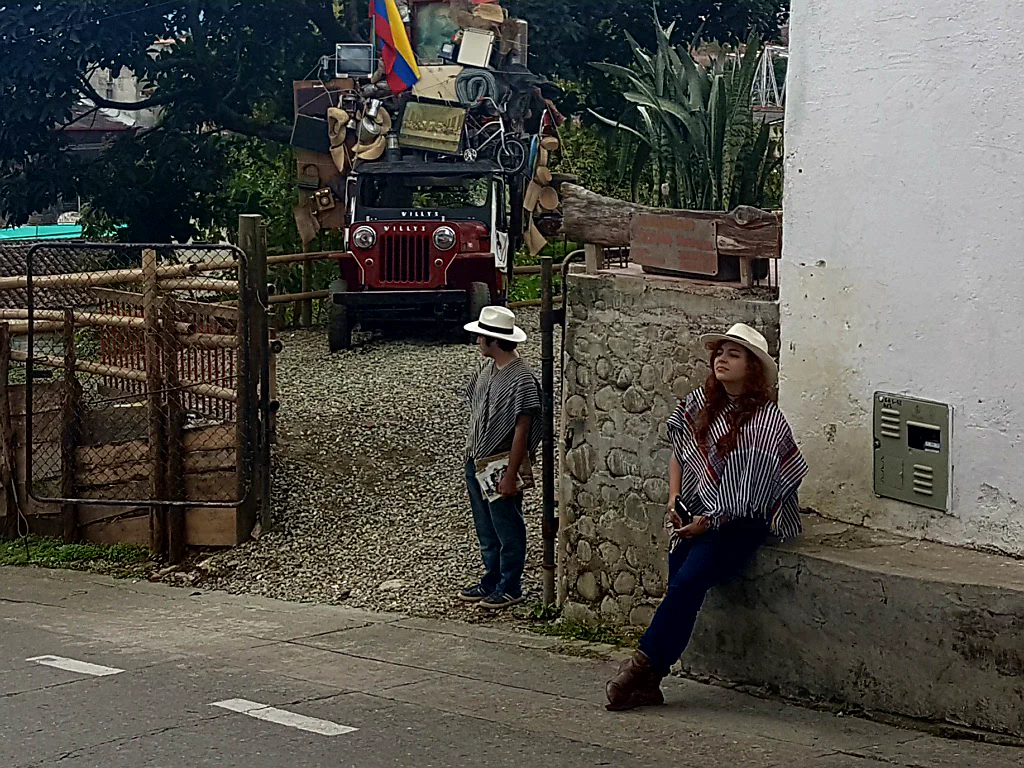 Wir überlegen uns auch Partnertravelponchos zuzulegen...