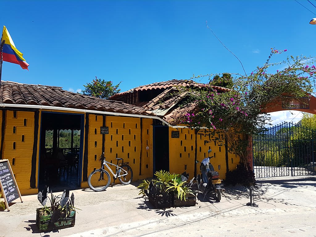 Von Medellín ins malerische Guatapé