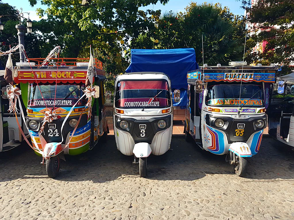 Liebevoll verzierte Hauswände