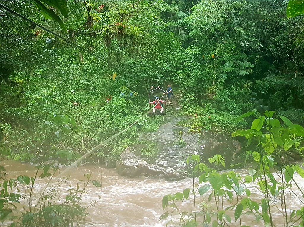 Der reißende Buritaca-Fluss