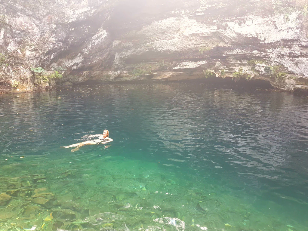Erfrischung im kühlen Wasser