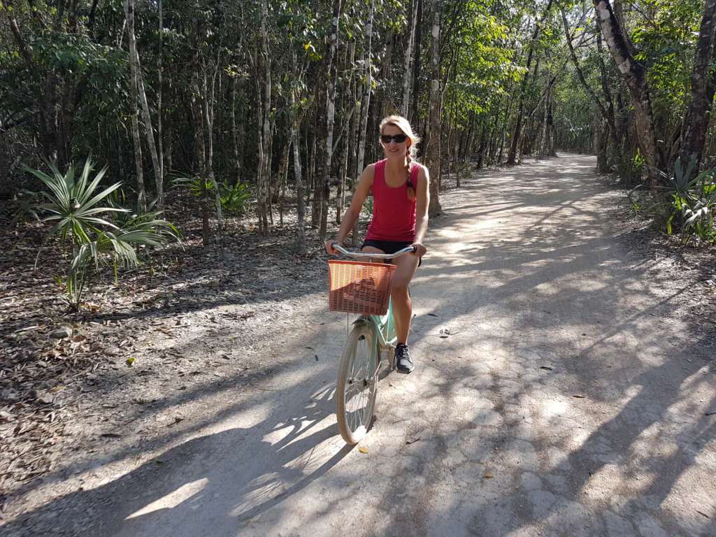 Dschungelweg zu den Ruinen
