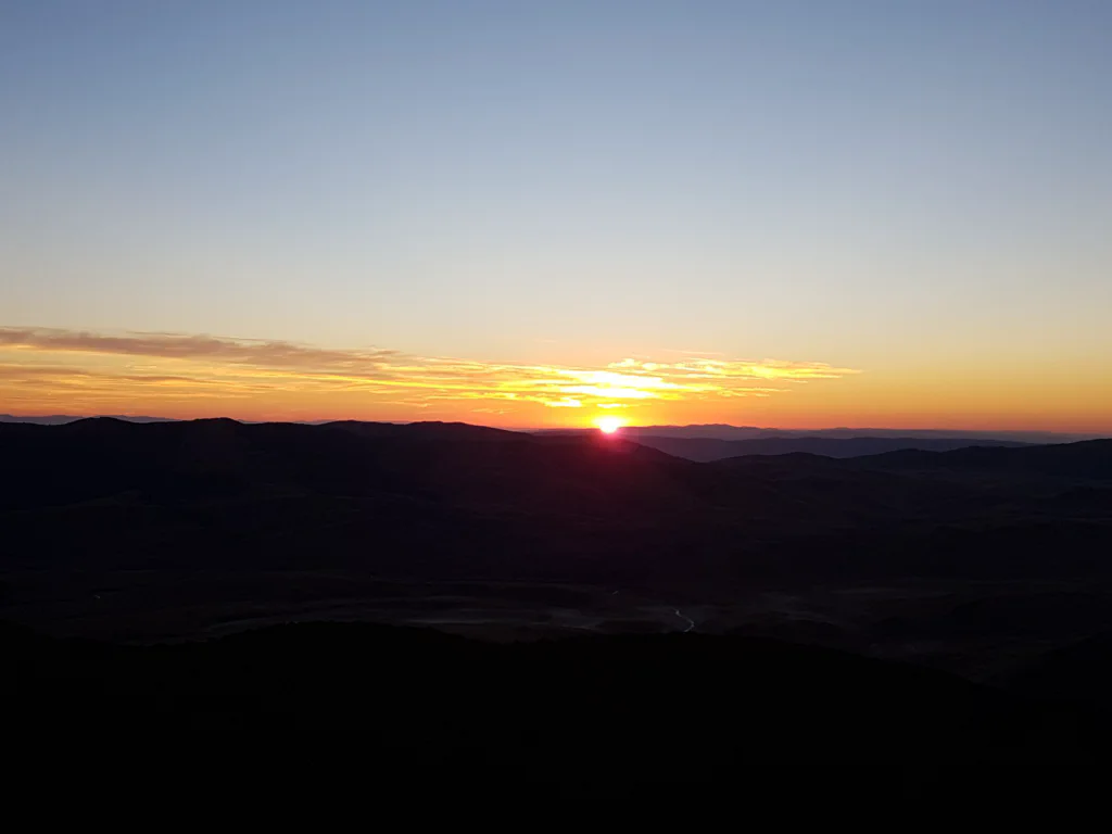 Fruehmorgens auf dem Weg zum Gipfel