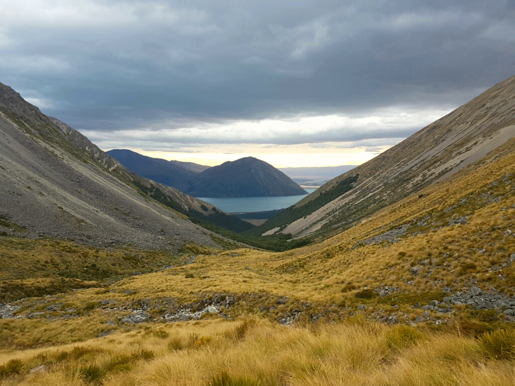 Blick zurück auf Lake Ohau