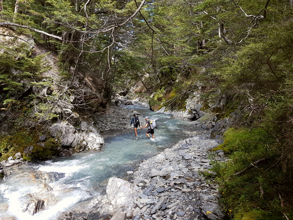 Einfach durch den Timaru River…